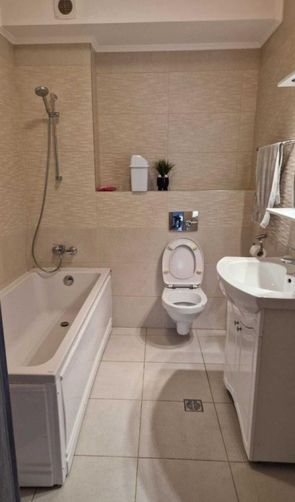 Apartament 3 camere decomandat – Calea Turzii