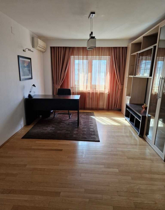 Apartament 4 camere | 100 mp | Decebal