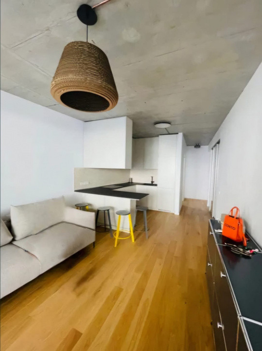 Studio modern zonă centrală