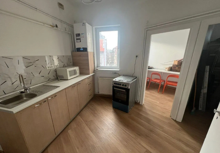 Apartament 3 camere ideal birouri Bulevardul Lascăr Catargiu