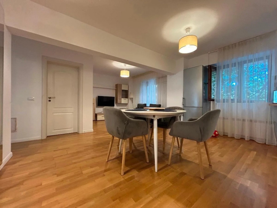 Apartament 3 camere – Splaiul Unirii