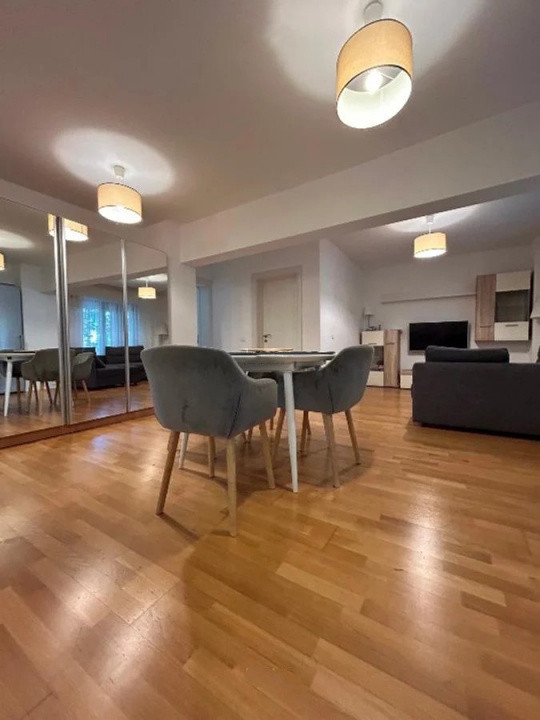 Apartament 3 camere – Splaiul Unirii