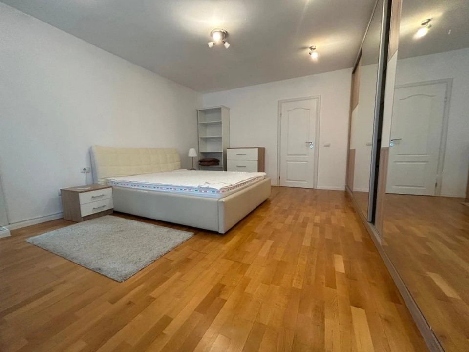 Apartament 3 camere – Splaiul Unirii