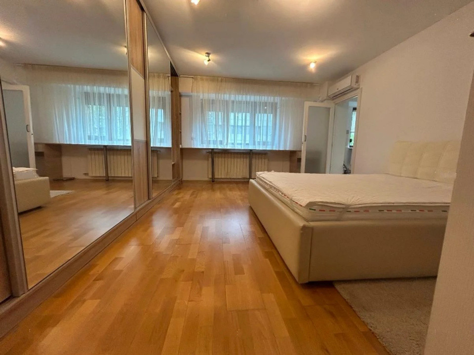 Apartament 3 camere – Splaiul Unirii
