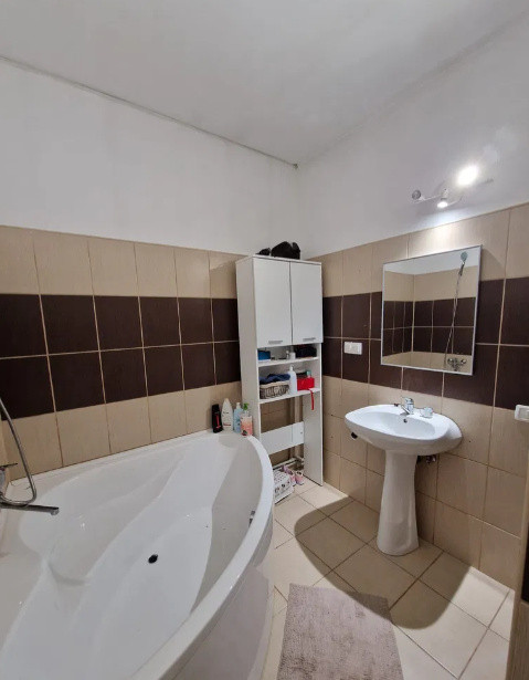 Apartament 3 camere Mansardă Giulești