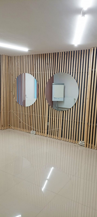 Spațiu birou, salon sau locuință – Florești