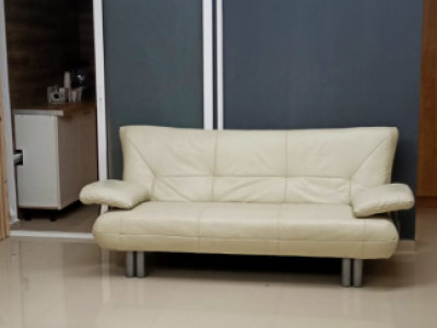 Spațiu birou, salon sau locuință – Florești