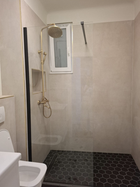 Apartament 4 camere zona Universitate