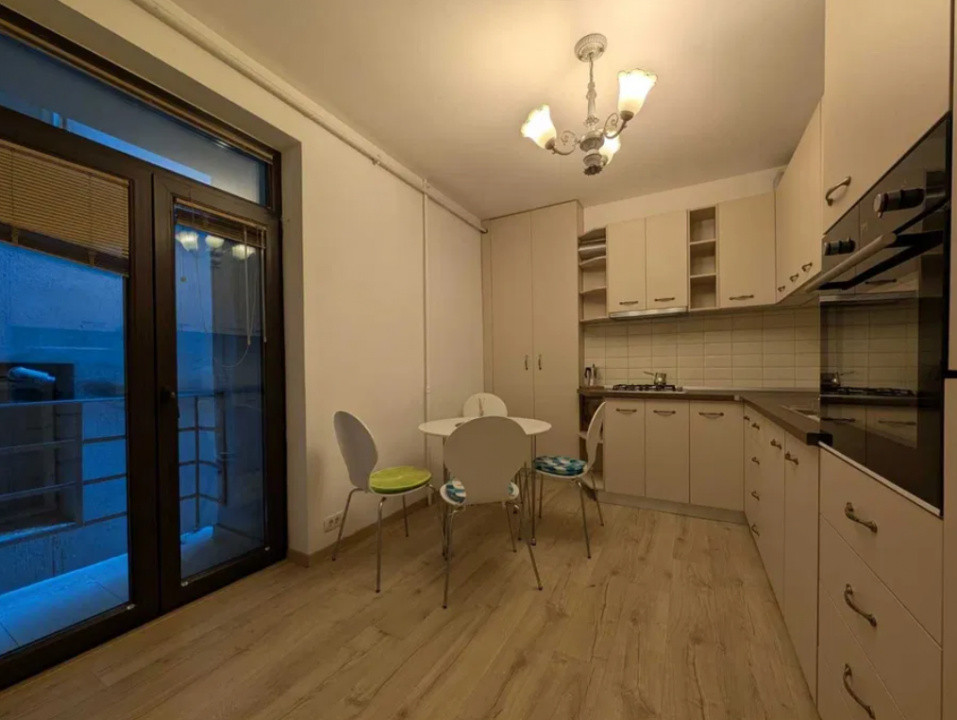Apartament 3 camere | Centrala proprie | Calea Victoriei