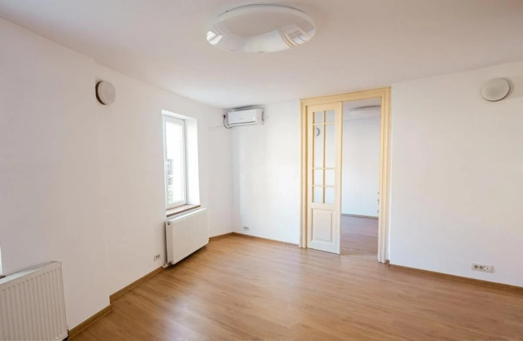 Spațiu de birouri 4 camere | Piața Victoriei