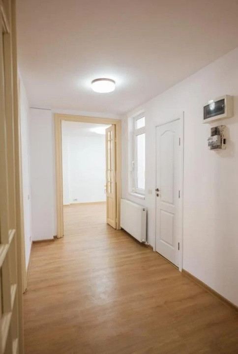 Spațiu de birouri 4 camere | Piața Victoriei