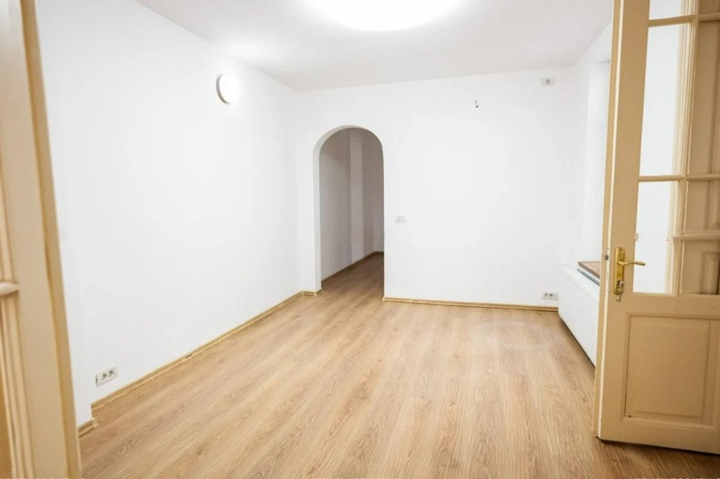 Spațiu de birouri 4 camere | Piața Victoriei