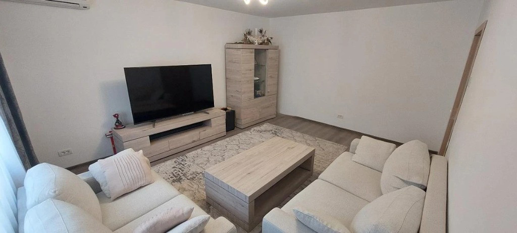 Închiriere apartament 3 camere | 76 mp | Bd. Unirii