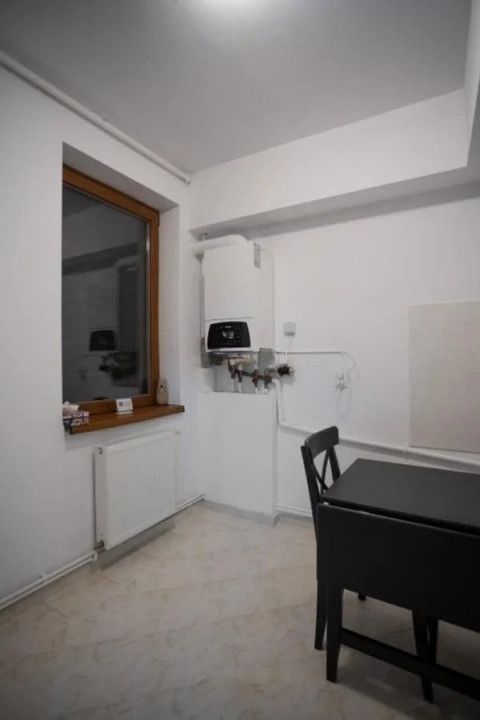 Închiriere apartament 3 camere într-o vilă centrală