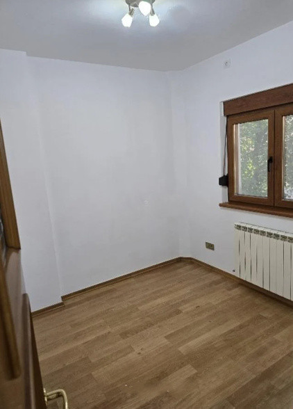 Apartament 5 camere vilă - Cotroceni