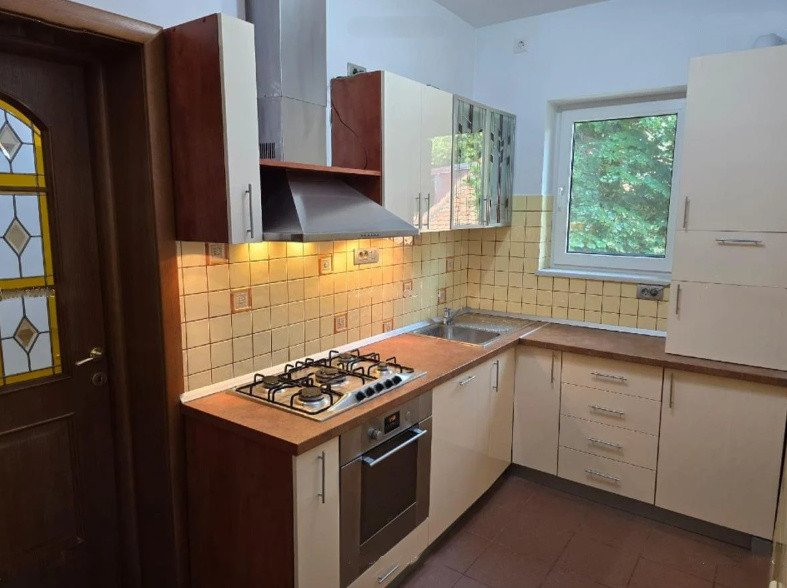 Apartament 5 camere vilă - Cotroceni