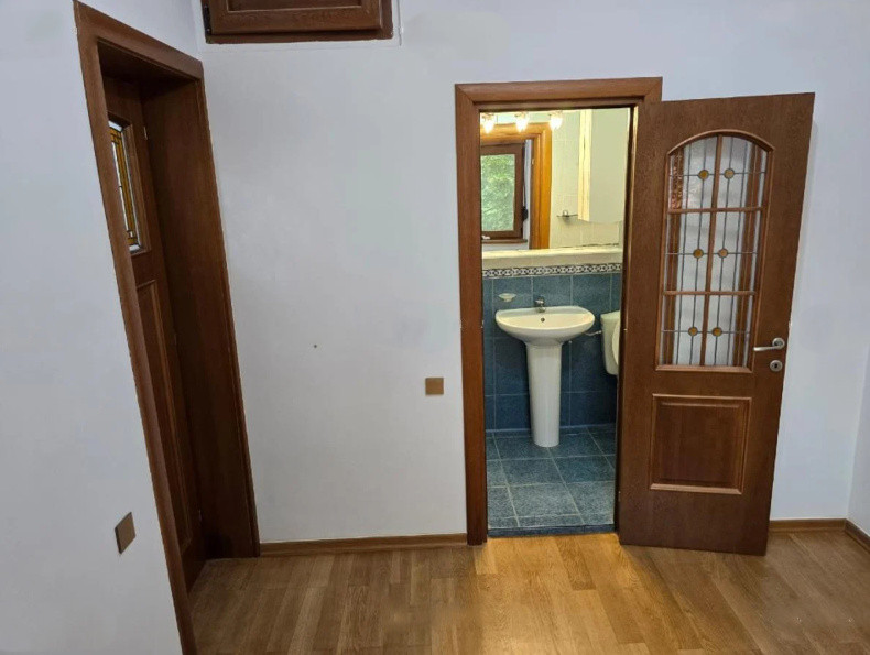Apartament 5 camere vilă - Cotroceni