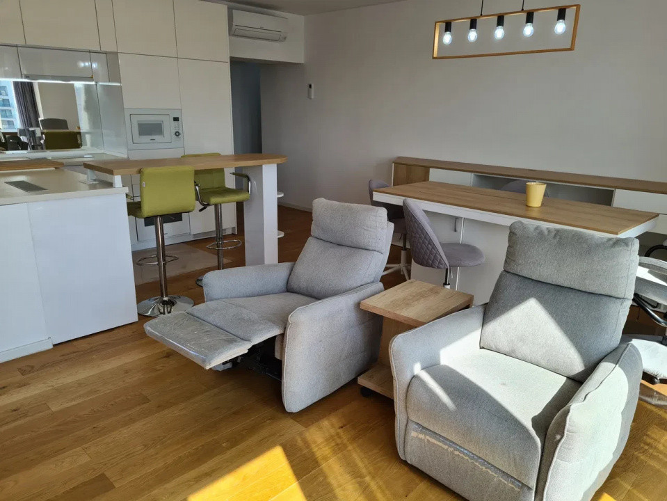 Închiriere apartament 3 camere, parcare inclusă – Aviatiei