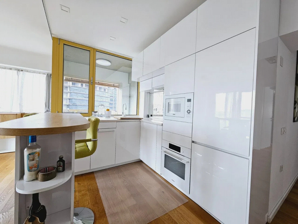 Închiriere apartament 3 camere, parcare inclusă – Aviatiei