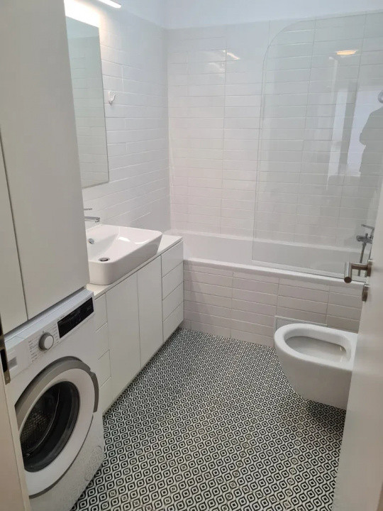 Închiriere apartament 3 camere, parcare inclusă – Aviatiei