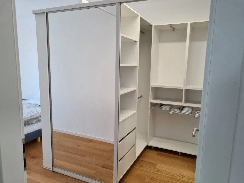 Închiriere apartament 3 camere, parcare inclusă – Aviatiei