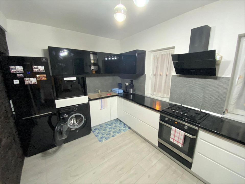 Apartament 3 camere modern | Zona Piața Mihai Viteazul - Liceul Balcescu