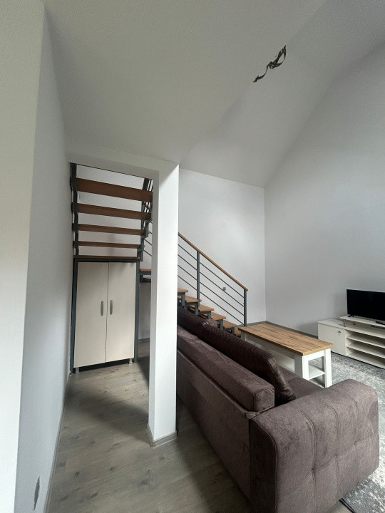 Apartament tip casă în Grigorescu, grădină privată și 2 locuri de parcare