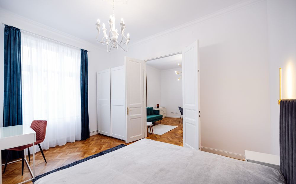 Apartament 3 camere | Zona Centrală – Strada Horea