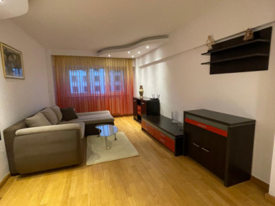 Apartament 4 camere | Centrala proprie | Parcare | Stefan cel Mare