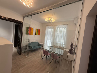 Apartament 3 camere amenajat pentru birou | Zona Cismigiu – Sala Palatului