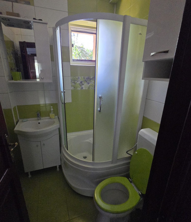 Apartament 4 camere in Vila | Centrala proprie | Damaroaia
