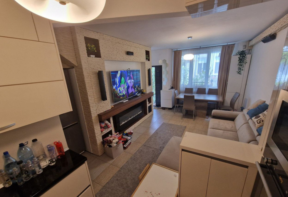 Casa 3 camere + Birou | 3 bai | Curte | Timpuri Noi