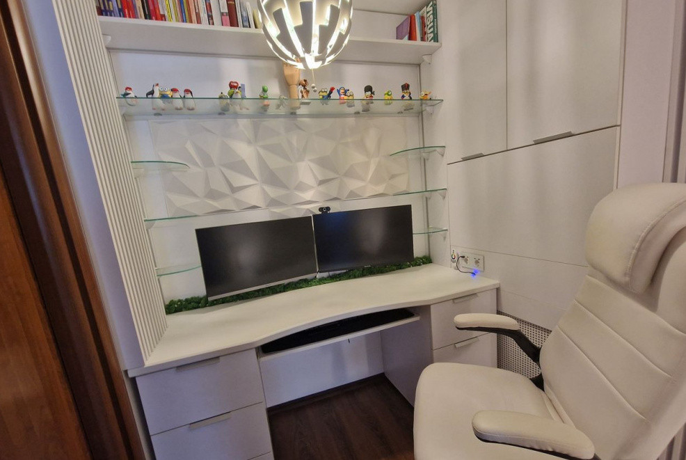 Casa 3 camere + Birou | 3 bai | Curte | Timpuri Noi
