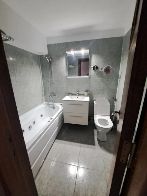 Apartament 3 camere Decebal