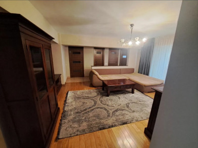 Apartament 3 camere Decebal